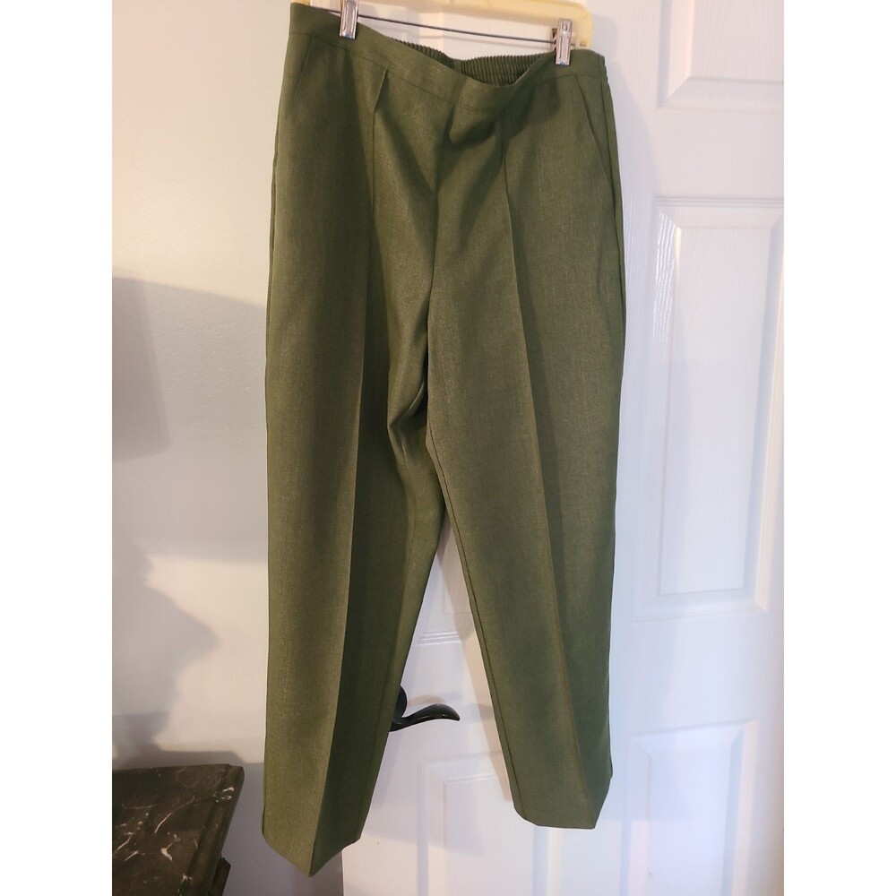 Alfred Dunner Petite Women's Olive Green Straight Leg Dress Pants Size 12P - Picture 2 of 5